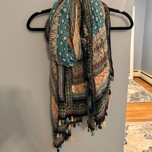 Bohemian scarf with tassels